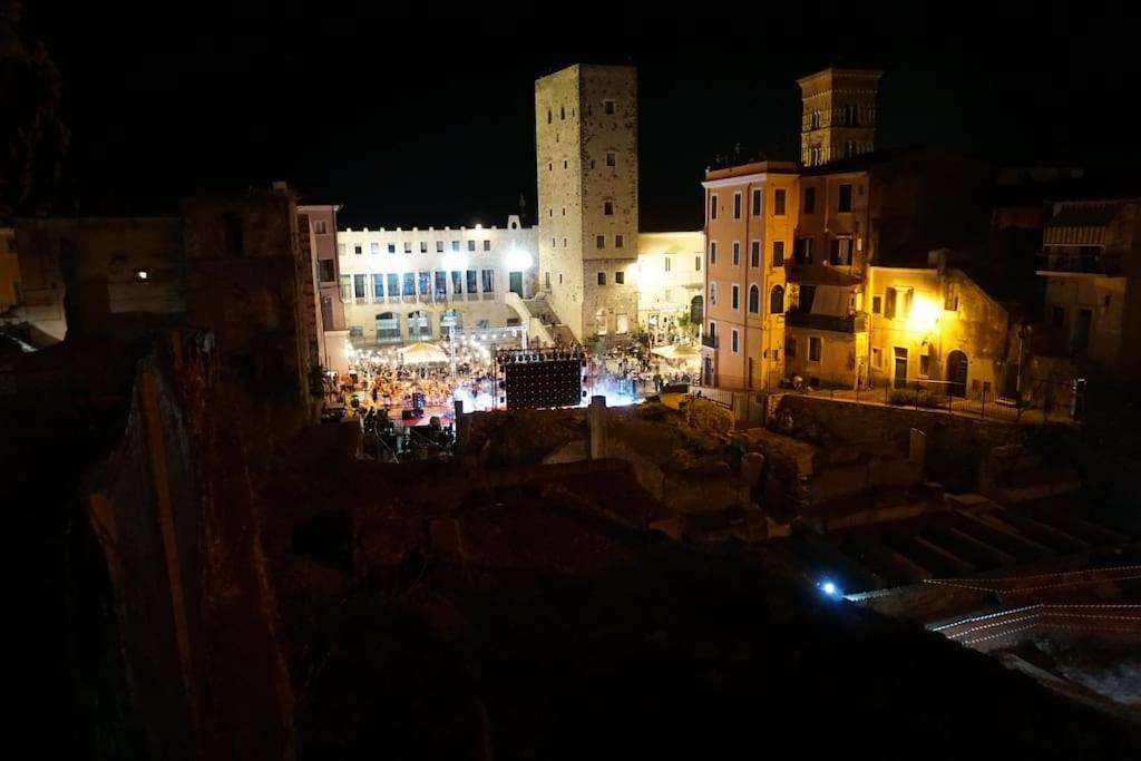 Casa Al Teatro Apartman Terracina Kültér fotó